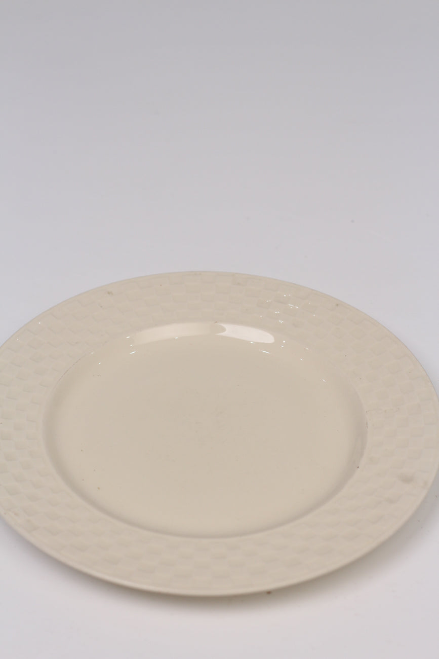 Off white bone china Plate 11