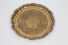 Load image into Gallery viewer, Gold Carved Traditional Tray in Metal - GS Productions
