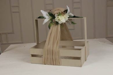 wooden basket with decoration/decoration piece. - GS Productions
