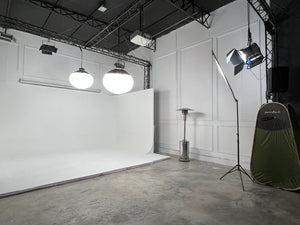 INFINITY STUDIO WITH SOLID COLOR 25 ft x 45 ft - GS Productions