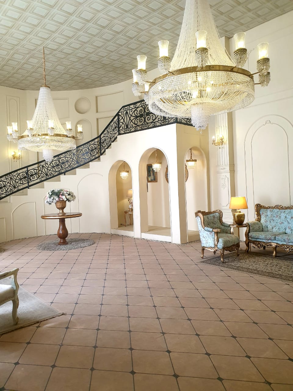 MANOR