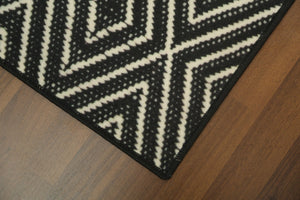 Black & white carpet 5' x 8'ft - GS Productions