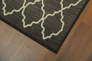 Black & White Traditional 4' x 6'ft Carpet - GS Productions