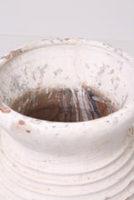 Load image into Gallery viewer, White Weathered Planter/Pot 1.4&#39; x 2&#39;ft - GS Productions
