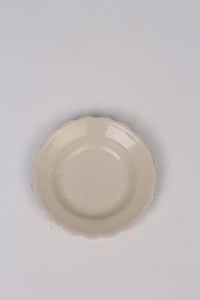 Off white antique Plate 6"x6" - GS Productions