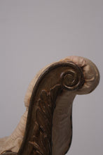 Load image into Gallery viewer, Dull green &amp; Off-white carved &amp; quilted settee 5&#39;x 2.5&#39;ft - GS Productions
