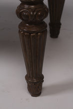 Load image into Gallery viewer, Dull green &amp; Off-white carved &amp; quilted settee 5&#39;x 2.5&#39;ft - GS Productions
