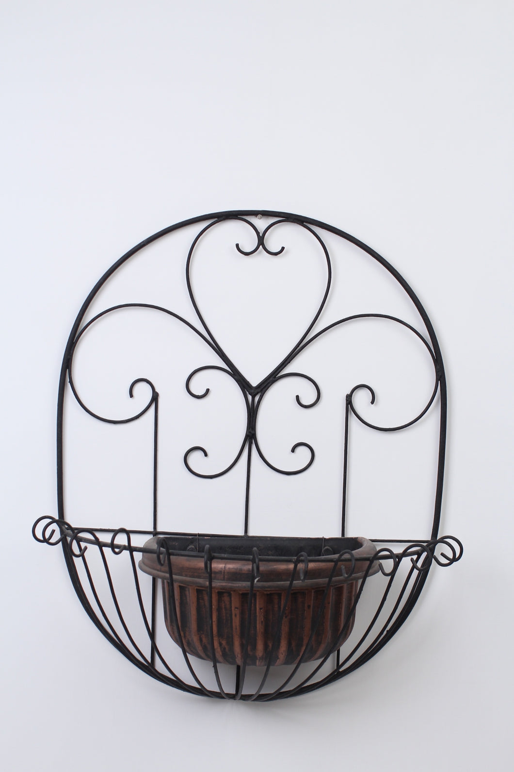 Black & Brown Metal Wall Hanging Planter Basket with Coco Liner 18