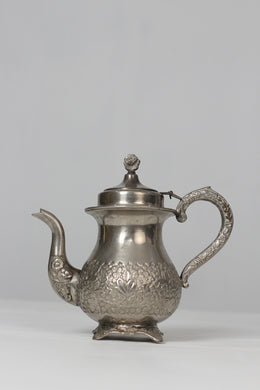 Antique silver traditional metal tea pot/kettle 09