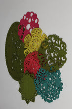 Load image into Gallery viewer, Green &amp; Red folk Table Matts - GS Productions
