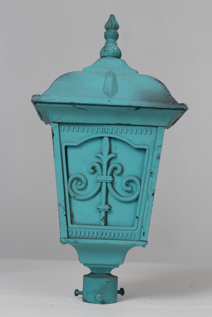 Aqua blue pole light 10