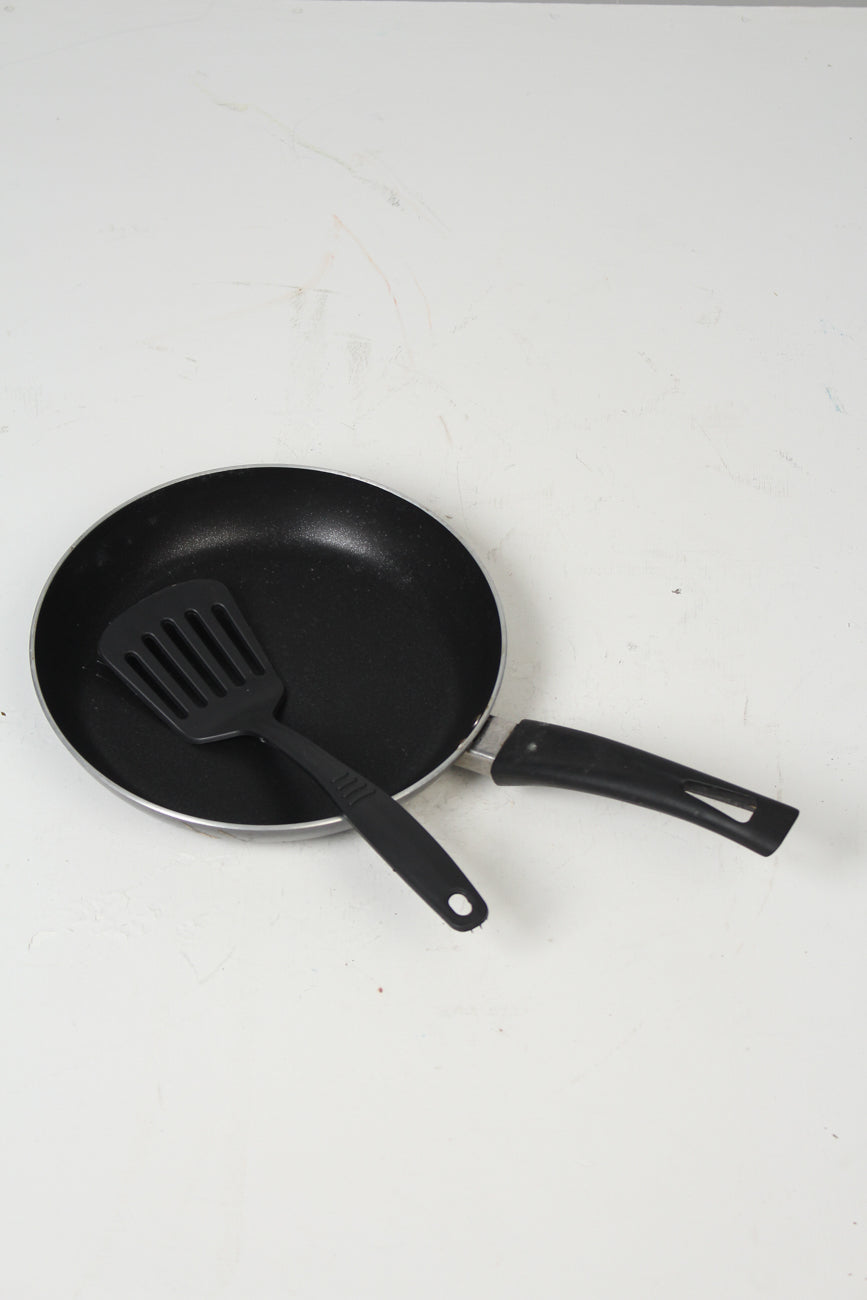 Black Nonstick Frying Pan & Cooking Spoon 10
