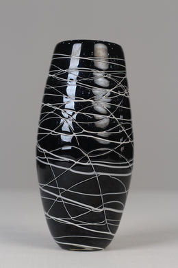 Black & White glass vase 09