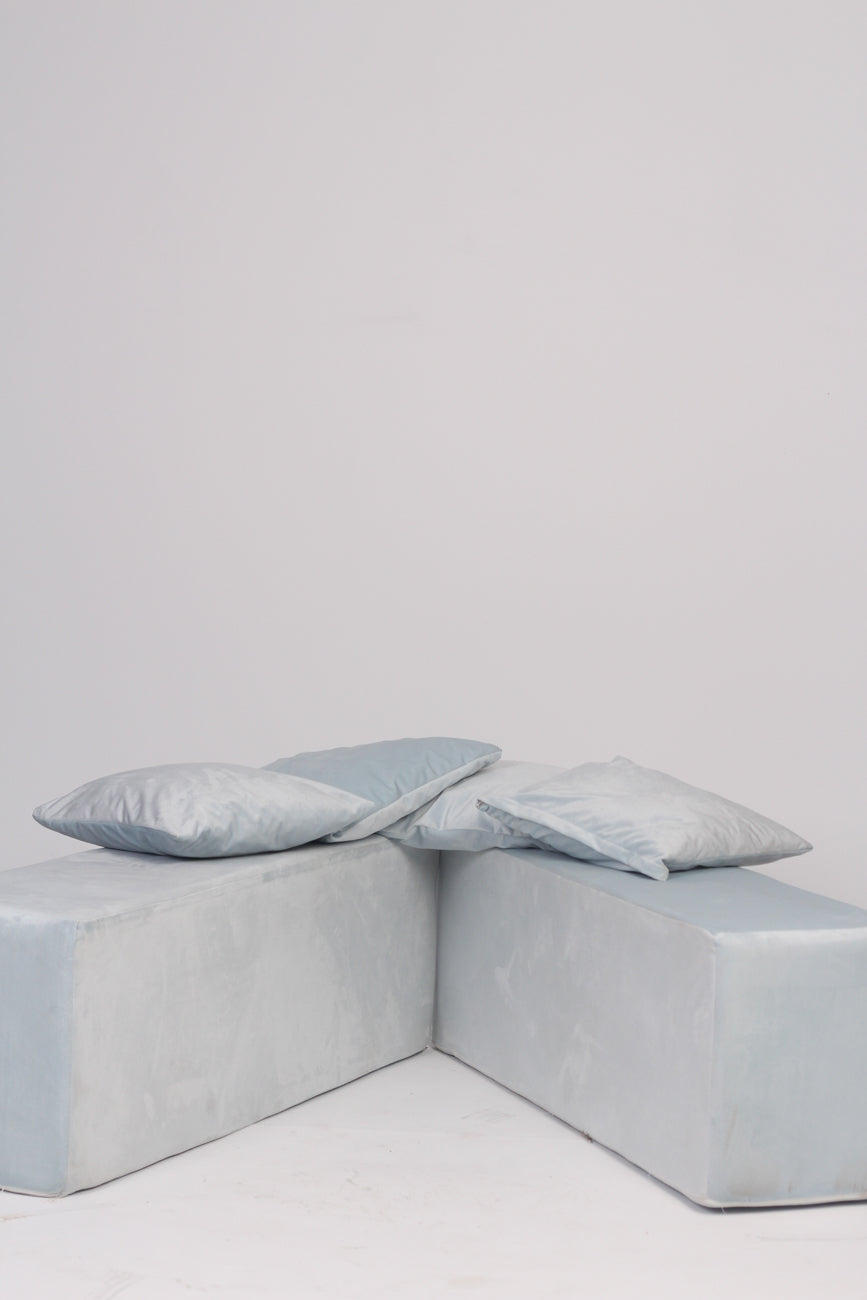 Bluish Grey Set With Two 16