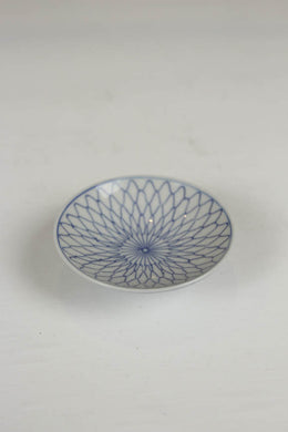 white & blue ramekin/sauce dish. - GS Productions