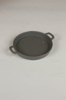 grey plater with handles. - GS Productions