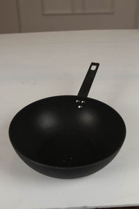 non-stick matte black bowl with handle. - GS Productions
