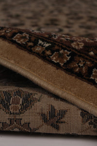Brown Traditional 5' x 7' Carpet - GS Productions