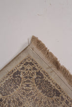 Load image into Gallery viewer, Off-white Traditional 4&#39; x 7.5&#39;ft Carpet - GS Productions
