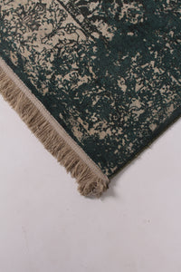 Green Traditional 5' x 7'ft Carpet - GS Productions