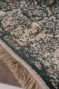 Green Traditional 5' x 7'ft Carpet - GS Productions