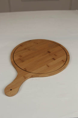 wooden round plater with handle. - GS Productions