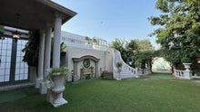 Load image into Gallery viewer, Garden Location For Bridal Shoot

