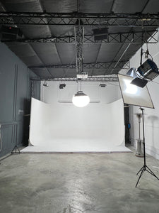 INFINITY STUDIO WITH SOLID COLOR 25 ft x 45 ft - GS Productions